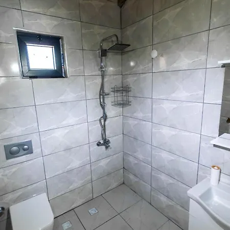 Ali Hotel